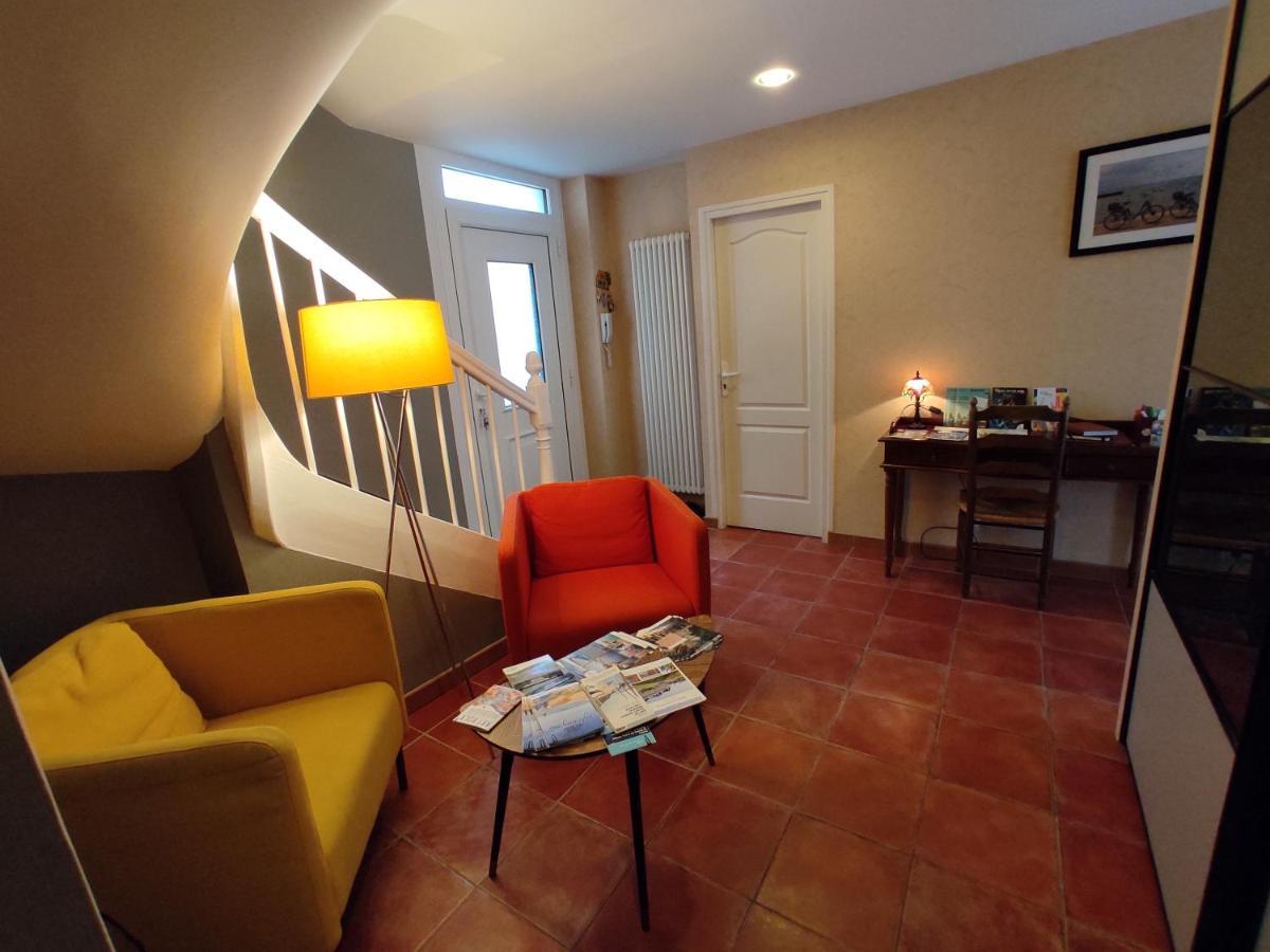Bed and Breakfast Aux Trois Palmiers Сен-Бриё Экстерьер фото